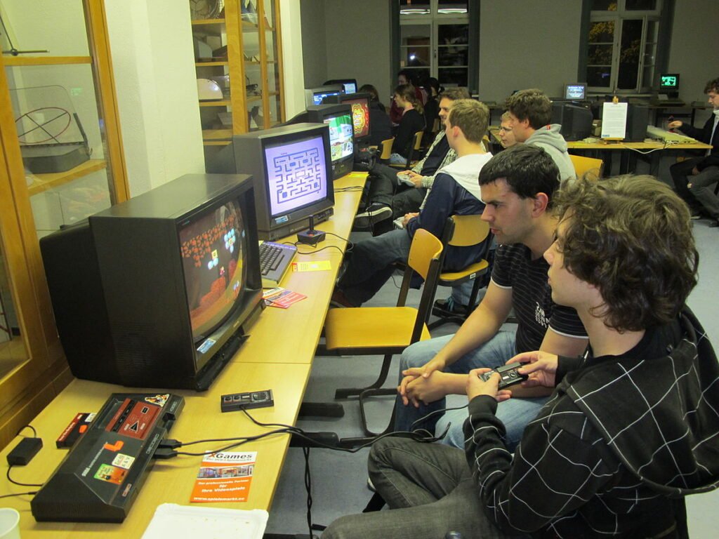 Retro Computer Lab Games How to Play Vintage Computer Games - TechKnowable