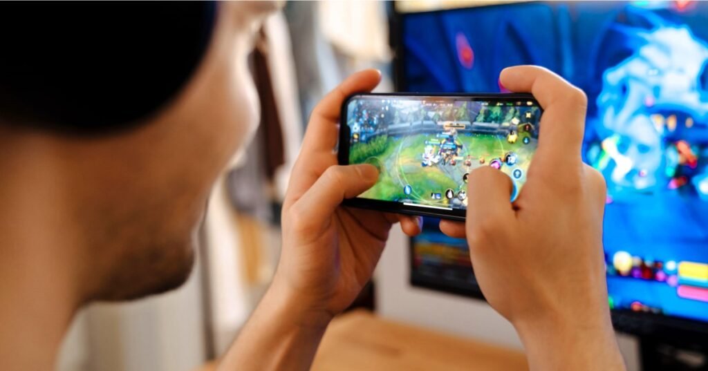 Play game on Android and iOS,